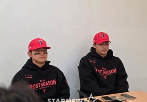 “106 RBIs at age 43?” Choe Hyeong-woo’s prowess hits home when facing him as an opponent! Kim Do-young and Na Seong-beom also on edge: “A truly remarkable senior, but…”