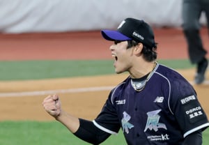 «Неужели наш клозер не окажется сильнее?» MVP КС тоже верит в 23-летнего защитника ворот национальной сборной: ERA в диапазоне 1.x против KIA и Samsung… KT тоже тихо улыбается