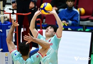 “心态与比赛运营能力都在飞速成长”——国家队历练造就的Woori Card韩泰俊,在二传对决中亦获压倒性胜利:“面对(黄)泽义前辈,我始终怀着学习的心态”