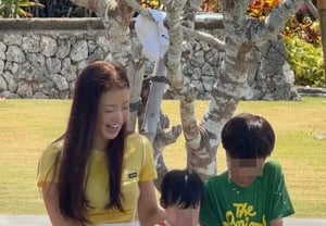 "Tình yêu cuối cùng thực sự của tôi"..Lee Si-young, thú nhận khi đi du lịch nước ngoài lần đầu cùng hai con [Star Issue]