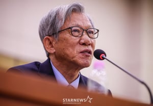 「親日派の文章親日派」論争 ユ・ホンジュン、国立中央博物館長辞任 「すべて私の責任」