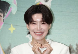 Jang Do-yeon 'trái tim tay dễ thương'[★ẢNH]