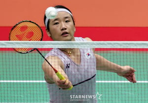「62勝1敗・勝率98.4%」アン・セヨンがまたクラス大爆発、全仏オープン3連覇が見えてきた··· シャルマ撃破→8強進出成功