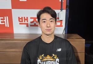 [Breaking News] 'KBO Saves Champion' KT Sugimoto, Sudden Draft Selection in Japan! Received Call as SoftBank's Third Development Pick