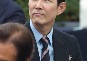 Lee Jung-jae's 'Artist' Files Complaint Against A and Four Others Over Alleged Embezzlement and Breach of Trust; Damages Estimated at 680 Million Won [Star Issue]