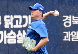 [フォト] キム・テフン「達句伐クローザーの眼差し」