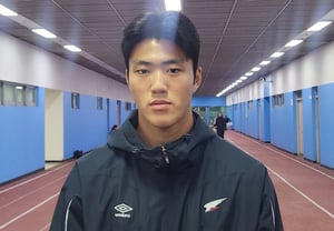 Overcoming the nightmare of a red card exit, the "steel-mentality" 2007-born rising star Mo Gyeong-bin: "I was so sorry... I wanted to make it up for it" [Seongnam on-site]