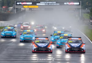 現代自動車、『ザ・ニュー アバンテ N TCR』が2026 TCRワールドツアー第7戦の中国浙江レースで優勝