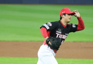 [Foto] Lee Yi-ri, también perfecto en defensa