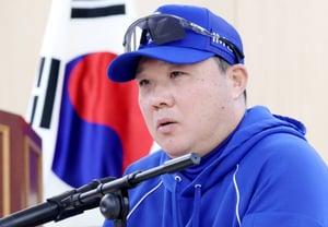 "Choi Hyung-woo không phải là cầu thủ bị đánh giá thấp như vậy" Cảnh báo gió mạnh thổi qua La Parka, bù đắp điểm yếu phòng ngự bằng khả năng đánh bóng [Phỏng vấn huấn luyện viên PO2]