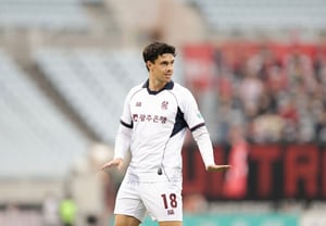 'Gwangju's attacking spearhead' Aiday, named K League 1 Round 33 MVP... Incheon, which secured a 'dramatic Split A' spot, selected as Best Team