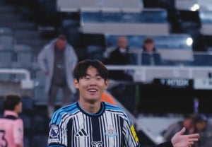 «Controversia por la gorra de alta graduación inclinada y el gesto de lengua en la ceremonia de premiación»: Park Seung-soo, primer gol de la temporada con el equipo U21, «celebración con baile»
