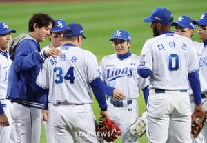 [Photo] Koo Ja-wook: "Choi Hyeong-woo is back"