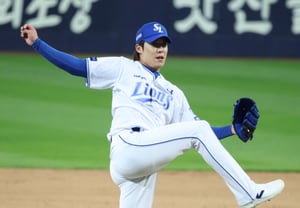 [フォト] ウォン・テイン、ためらわずハイキック