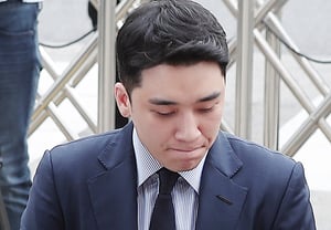 Seungri, Does He Not Understand the Meaning of "Pregnancy Before Marriage"? [Star Issue]