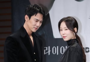 Yoo Yeon-seok - Seo Hyun-jin 'Cặp đôi nói dối hoàn hảo'[★ẢNH]