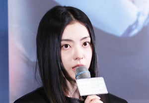 Bae Kang-hee, hãy mong đợi tác phẩm chính diễn đầu tiên của tôi[★Ảnh]