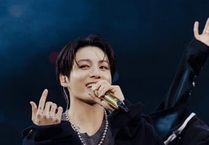 BTS's Jungkook 'GOLDEN' Enters Spotify Global Album Chart for 154th Consecutive Week.. First Asian Solo Artist to Achieve This