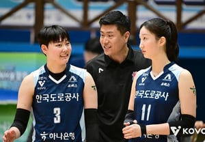 [Official Announcement] Official Head Coach Confirmed 7 Months After Dismissing the Champion-Season Coach! Acting Coach Kim Young-rae Promoted to Korea Expressway Corporation Head Coach... Runner-Up Finish in Cup Tournament Recognized