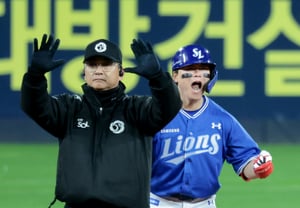 [フォト] 「4-4をもう一度振る」パク・スンギュ