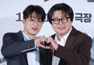 《暴雪》具教焕："与金允石前辈继《摩加迪沙》后第二次合作……很想再一起拍"