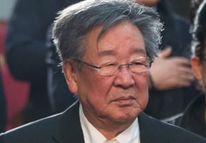 车仁表:“与已故崔佛岩的父子缘分,是一位将后辈视为独立人格相待的人”【明星现场】