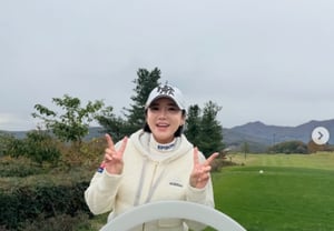 'イ・ワン♥' イ・ボミ、'プロゴルファー志望'の娘Dラインを披露しながら「愛しています" [スター・イシュー]