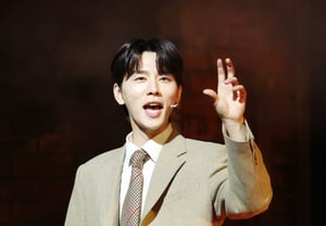《Doctor X》中的那位实习医生金宇锡……“电视剧反响很好,真是太开心了”【明星现场】