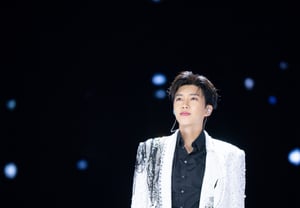 为10月的最后一天画上完美句点♥ 林英雄X林泰京《被遗忘的季节》播放量突破2250万↑