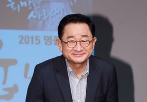 李洪烈：“生前饱受病痛折磨的已故崔佛岩，愿您在无痛之处安息”【明星现场】