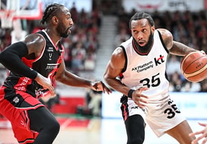 Dramatic escape from five-game losing streak: KT defeats Anyang Posco in a nail-biter, 92-90... "Bass and Okon explode for 51 points" [Anyang on-site review]