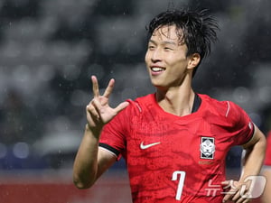 '엄지성 해트트릭+김명준 쐐기골' 이민성호, AG 1차전 대승 '8강 보인다'... 카타르 4:1 완파