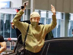 BTS 제이홉 '잘 다녀올게요'[★포토]