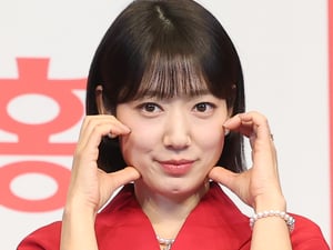 [속보]박신혜, 두 아이 엄마 됐다..예쁜 딸 출산 "아이·산모 건강"