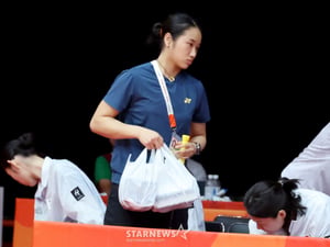 표정 굳은 안세영, 가장 먼저 떠났다... 간절했기에 더 아쉬웠던 단체전 우승 실패 [이치노미야 현장]