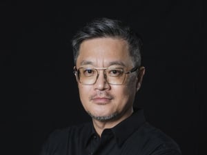 "현빈, 눈빛이 처연하고 쓸쓸하다"..'메인코2' 우민호 감독이 20년전 점찍은 매력[★FULL인터뷰]