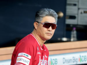 美日은 안 그런데, 새 얼굴 기용도 눈치 봐야 하는 KBO→사령탑도 씁쓸 "웃픈 현실, 뭐가 정답인지는..."