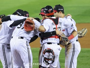 "KIA 상대 이제 이길 때 됐다, 김도영 1명 막는다고..." LG 핵심 주인공들 제대로 이 악물었다 [WC1 현장]