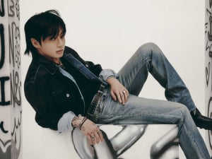 방탄소년단 정국 'GOLDEN', 스포티파이 글로벌 차트 152주 진입..亞솔로 앨범 최초
