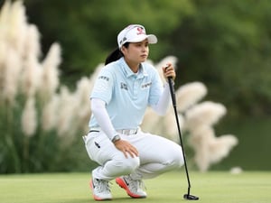 '준우승만 7번' 비운의 무관 최혜진, 中 인뤄닝에 1위 내주며 '124번째 도전'도 결국 2위 엔딩 [LPGA]