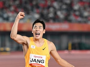 '시각장애 스프린터' 장민호, 아시안패러게임 육상 100m '아시아新' 금메달 획득