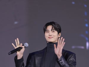 변우석, 감탄만 가득..잘생김 '레벨업' 블랙 카리스마 [스타이슈]