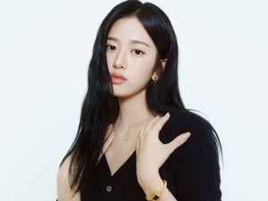 예쁘다, 안유진..청초하게 시크하게
