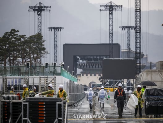 "잠도 못 자" 아르헨티나→일본..광화문 몰린 아미들, BTS 컴백에 들썩