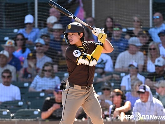 송성문, ML 첫 시범경기 '적응 구슬땀'