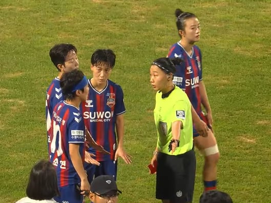 韓 축구 '대혼돈 시대'... 차기 수장과 사령탑은?