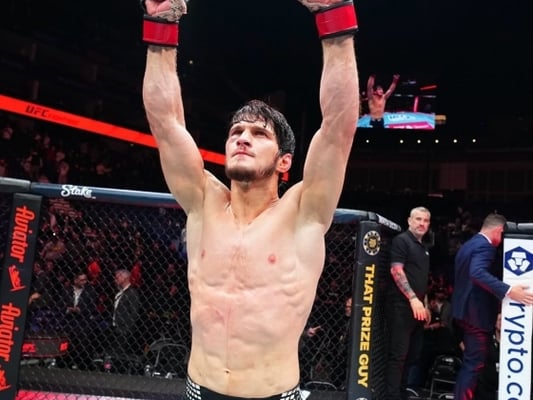 무려 'UFC 10승 0패' 금자탑→'볼카노프스키 나와!'... 역대급 챔피언 도전장