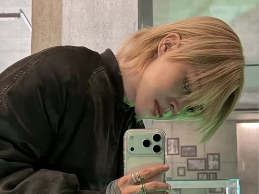 방탄소년단 지민, '2.0' MV 비하인드컷 공개..'PERFECT'