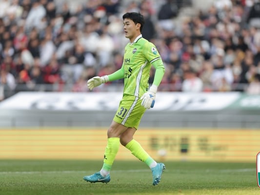 공만 잡아도 쏟아진 '거센 야유'... 인천 물병투척 '악연' 백종범 "제가 받아들여야죠" [인천 현장]