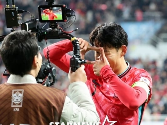'월드컵 직전' 손흥민 작심발언 "홍명보호 주장은 내가 맡지만... 축구는 팀 스포츠"